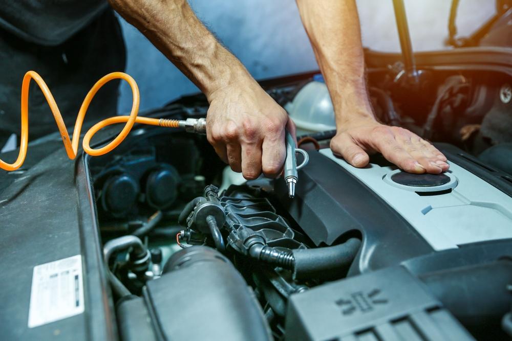 Motor mit Druckluft ablassen